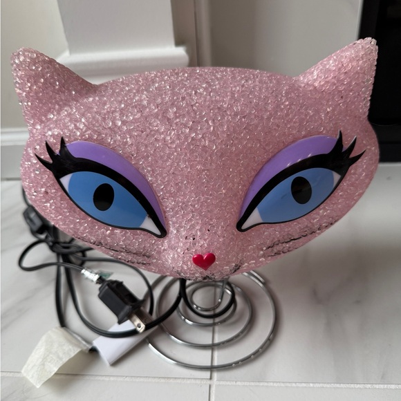 Bratz Other - Bratz Petz Catz Lamp Melted Plastic Popcorn Bobblehead Pink Cat NEEDS BULB, READ